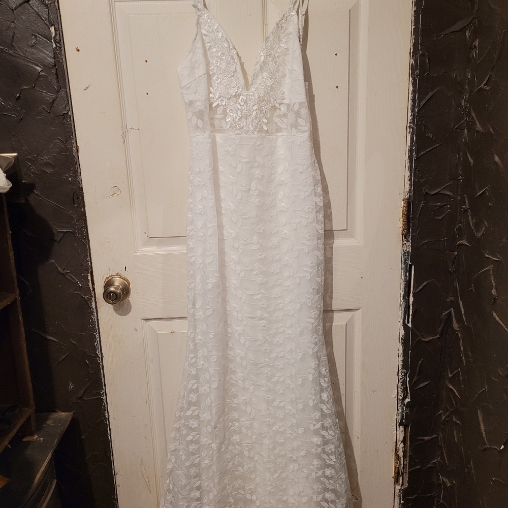 White flower and leaf dress